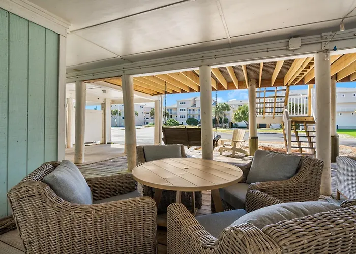 Boardwalk Unit A4